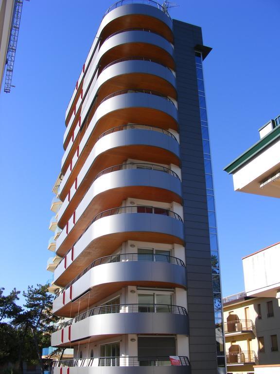 Torre Argonavis Apartment Lignano Sabbiadoro Exterior photo